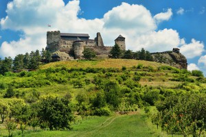 BOLDOGKOVARALJA - Zamek średniowieczny Boldogko