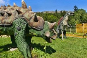 KARŁÓW - Park dinozaurów