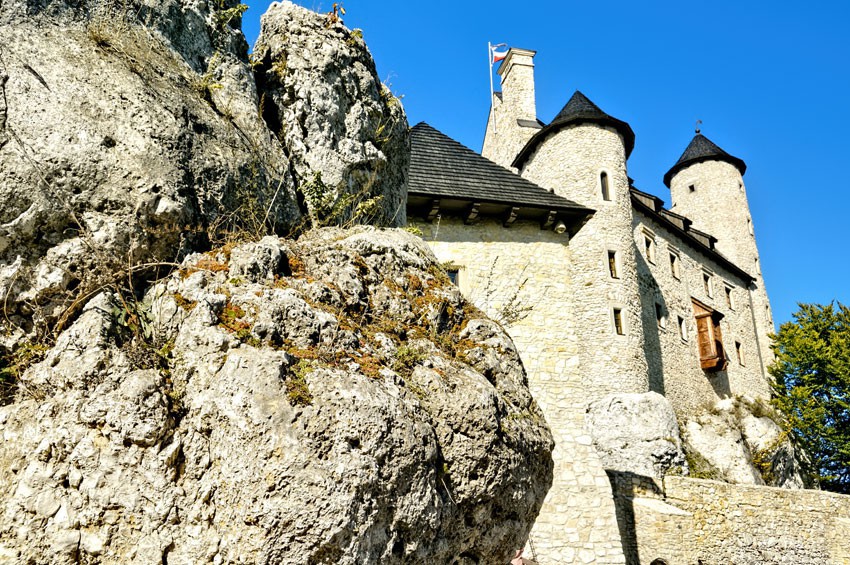 BOBOLICE - Odbudowany zamek średniowieczny